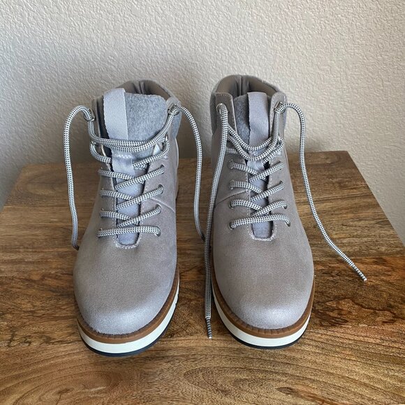 Cliffs by White Mountain Women’s Collins Hiking Boot NWOT - Picture 2 of 6